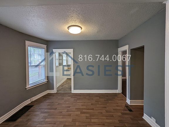 5th image of 421 Myrtle Ave