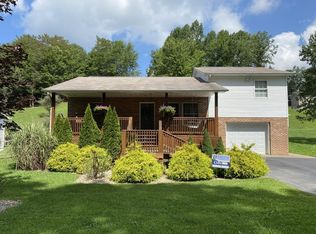 124 Pepper Ln, Beckley, WV 25801
