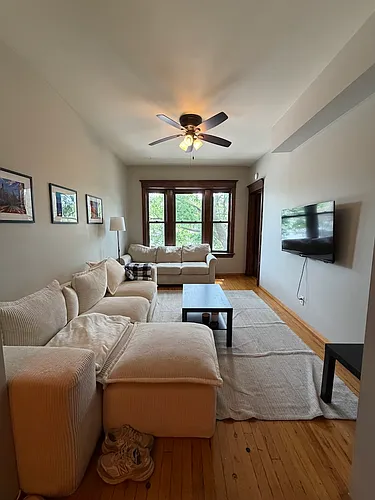 1640 W Melrose St #2 Photo 1