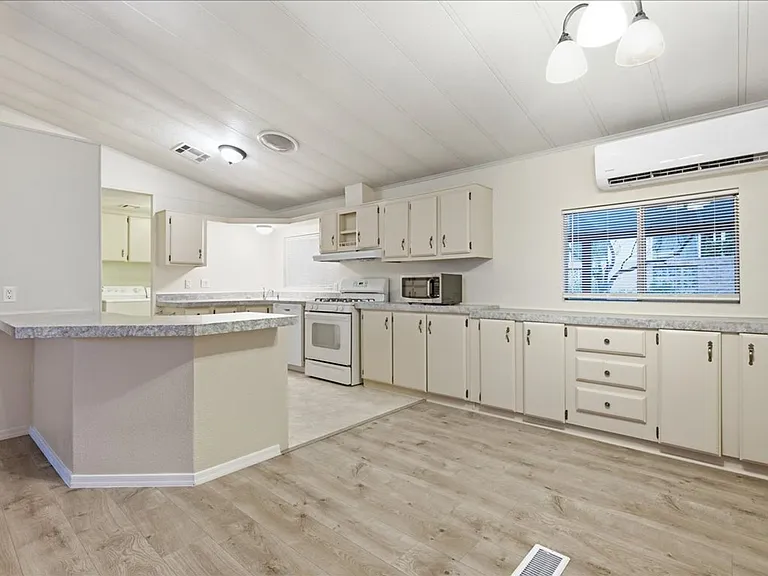 6124 W Tucson Estates Pkwy — Photo 7