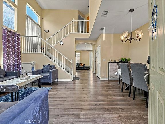 5th image of 63 Maia Ct