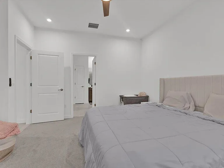 14391 SW Skye Dr — Photo 31