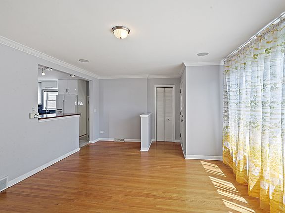 5th image of 7740 S Melvina Ave