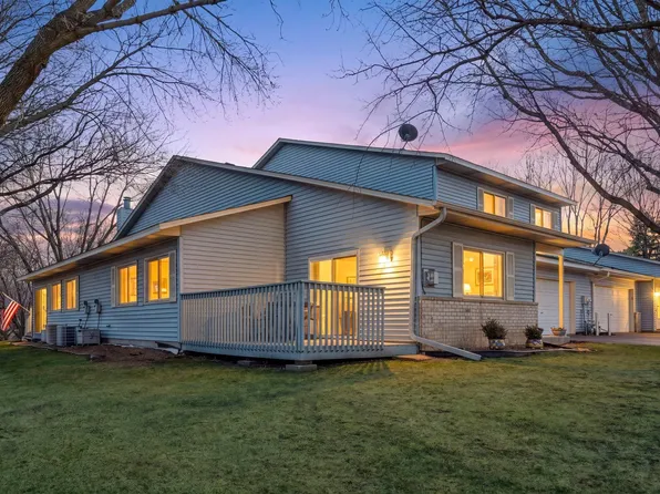 1120 Aston Pl, Burnsville, MN 55337