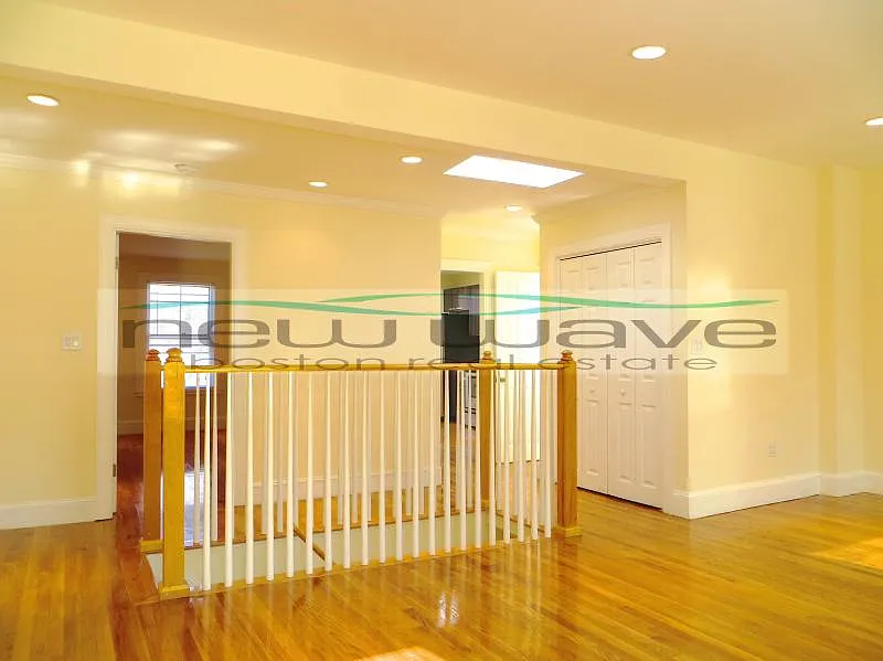 1 bed, 550 sqft, $3,200 — Photo 2