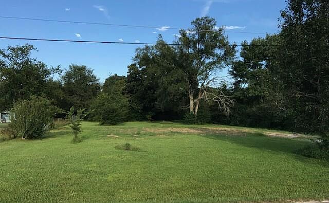 2nd image of 911 Double Springs Rd