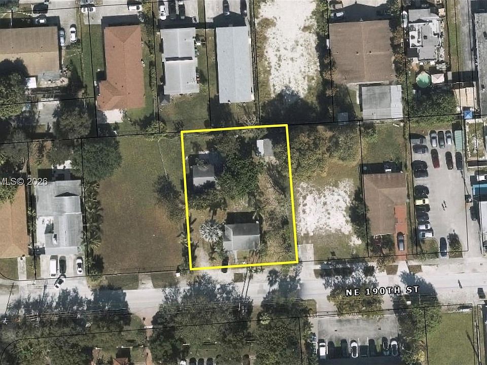 2nd image of 2549 NE 190th St