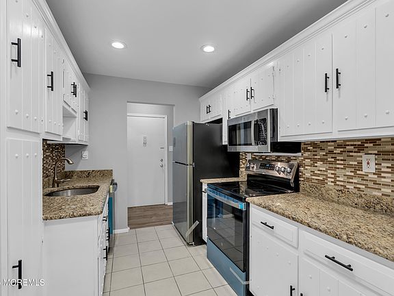 3rd image of 145 Cross Slope Ct Unit A