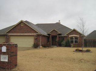 1501 Savannah Cir, Noble, OK 73068