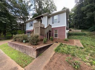 712 Park Dr, Oxford, MS 38655