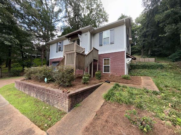 712 Park Dr