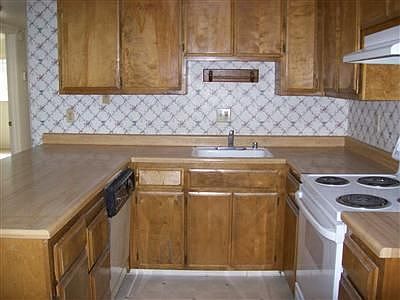 2nd image of 520B Arlene Dr