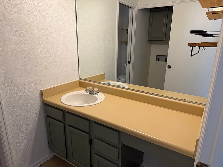 2185 Heathercrest Dr — Photo 8