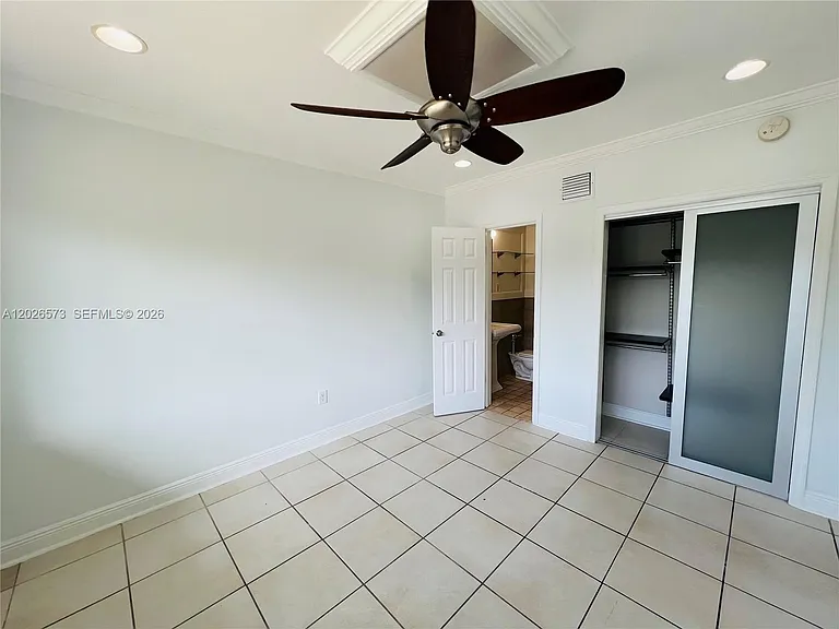 2033 Calais Dr #5 — Photo 15