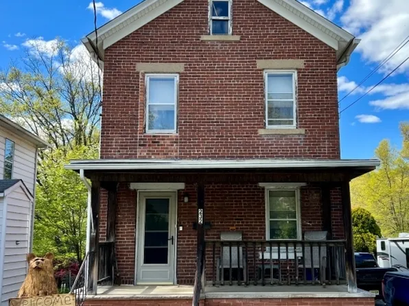 232 Center St, Roxbury Twp., NJ 07850