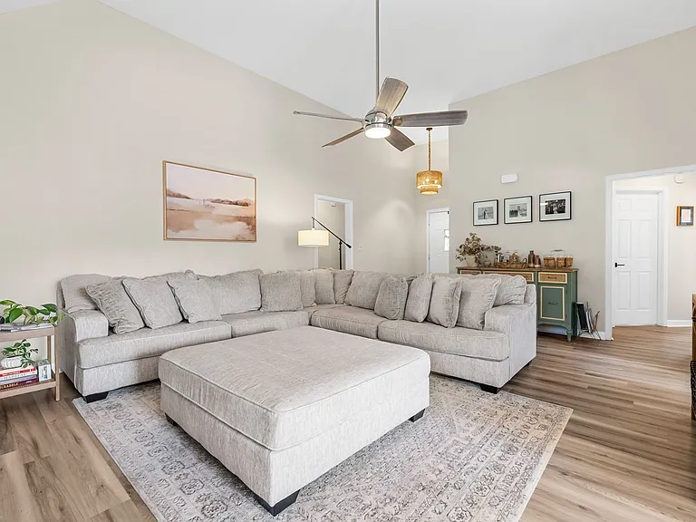 1092 Bobcat Dr — Photo 7