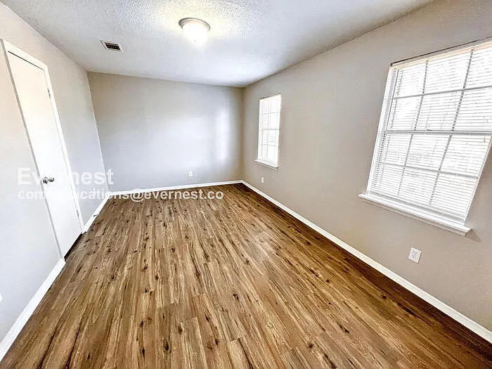 8917 Tanya Dr #B — Photo 7