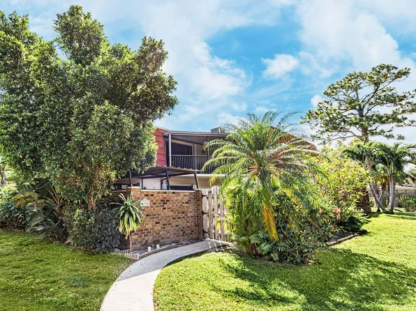 4740 Suburban Pines Drive, Greenacres, FL 33463