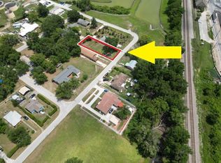 14306 1st St #16, Dade City, FL 33525