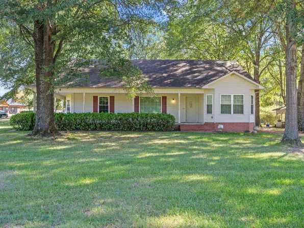 24 Blue Bonnet Dr, Cabot, AR 72023