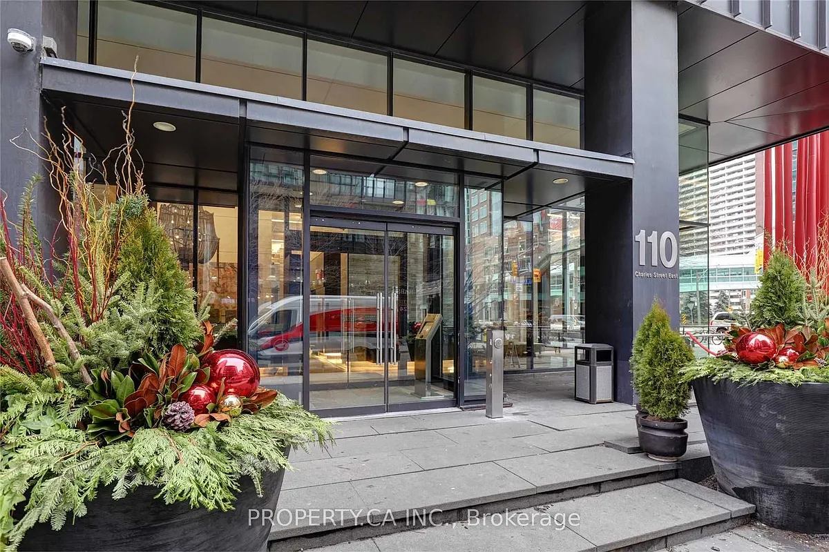 Building Photo - 110 Charles St E #2903