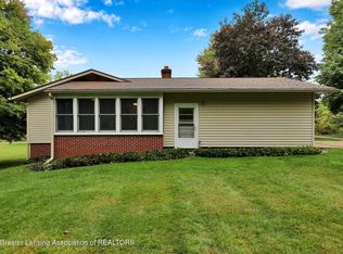 1404 W Stoll Rd, Dewitt, MI 48820