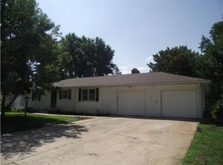 5525 Oliver St, Kansas City, KS 66106
