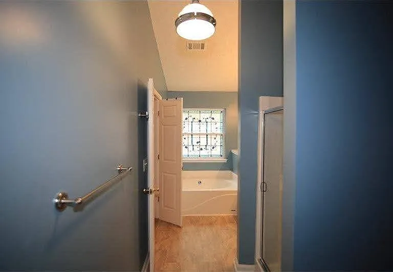 2977 Greyhawk Ln — Photo 10
