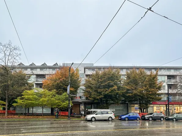 3333 Main St #301, Vancouver, BC V5V 3M8