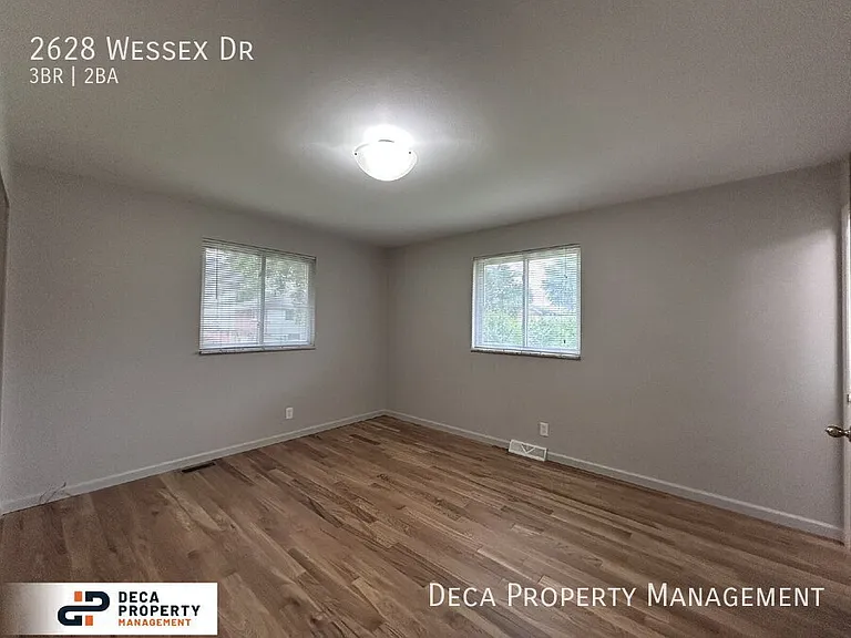 2628 Wessex Dr — Photo 17