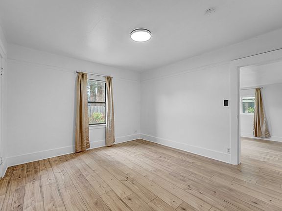 5th image of 812 Spring St APT A