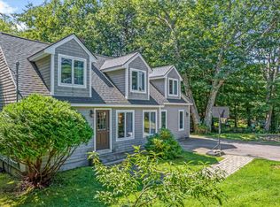 45 Pine Hill Rd, Cape Neddick, ME 03902