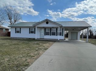 1024 Fowler Rd, Lebanon, MO 65536