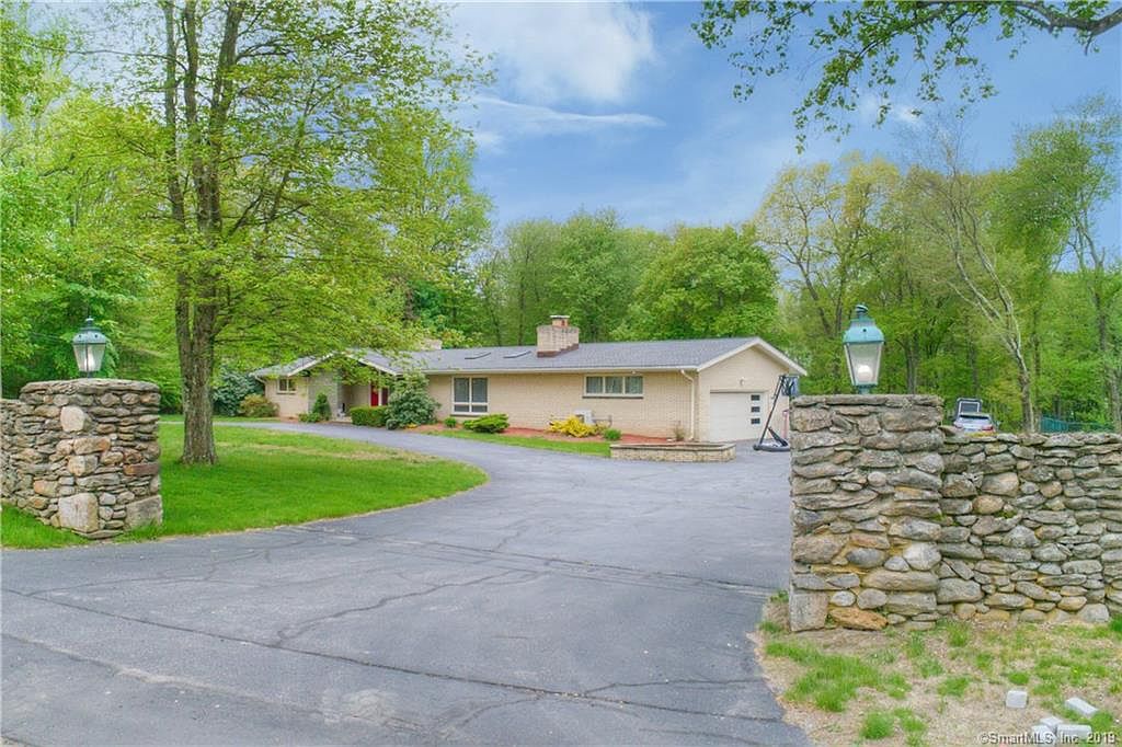 1279 Daniels Farm Rd, Trumbull, CT 06611 Zillow