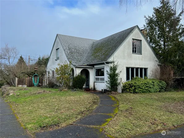 1303 N Cedar Street, Tacoma, WA 98406