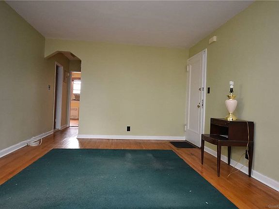 2nd image of 3506 Clearview Expy #345