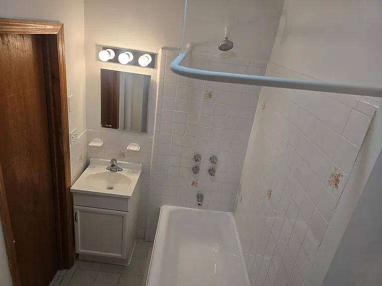 302 W 76th St #4D — Photo 5
