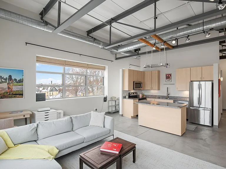 111 E Franklin Ave #316 — Photo 5