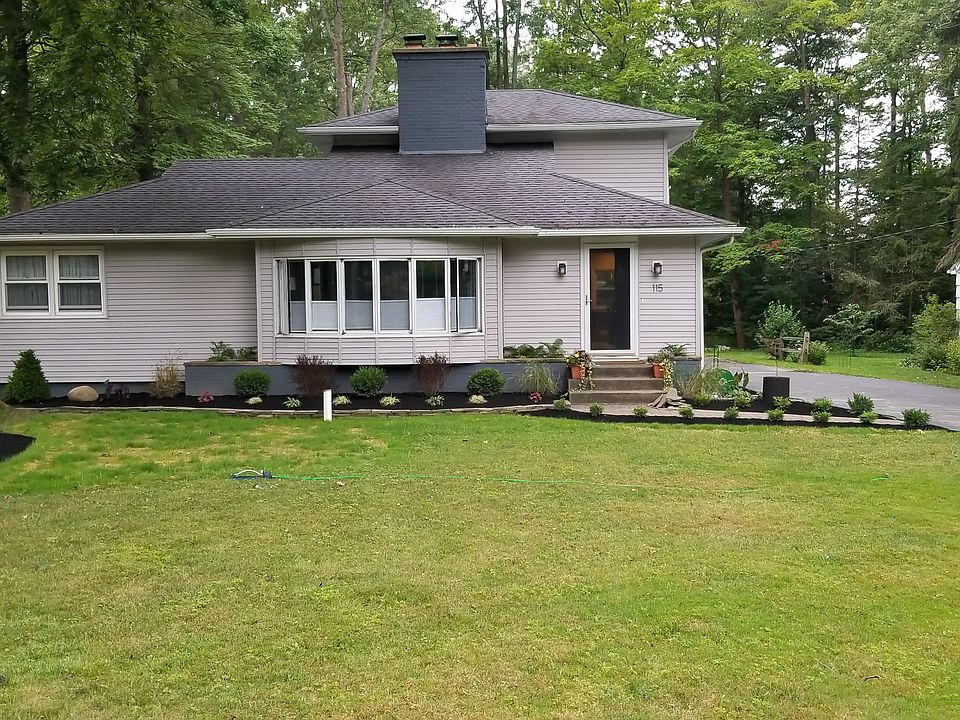 2nd image of 115 Woodland Dr