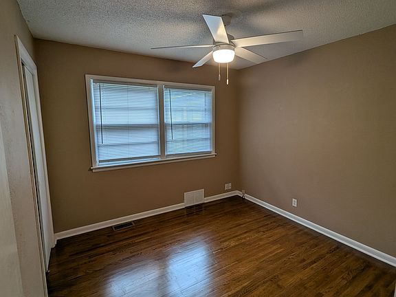 5th image of 2103 W Columbine Ln