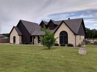 143 Smokey Terrace Ln, Weatherford, TX 76085