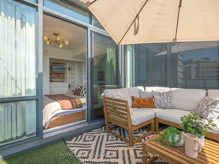 36 Howard Park Ave #610 — Photo 15
