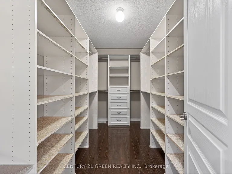 50 Bellcrest Rd — Photo 24