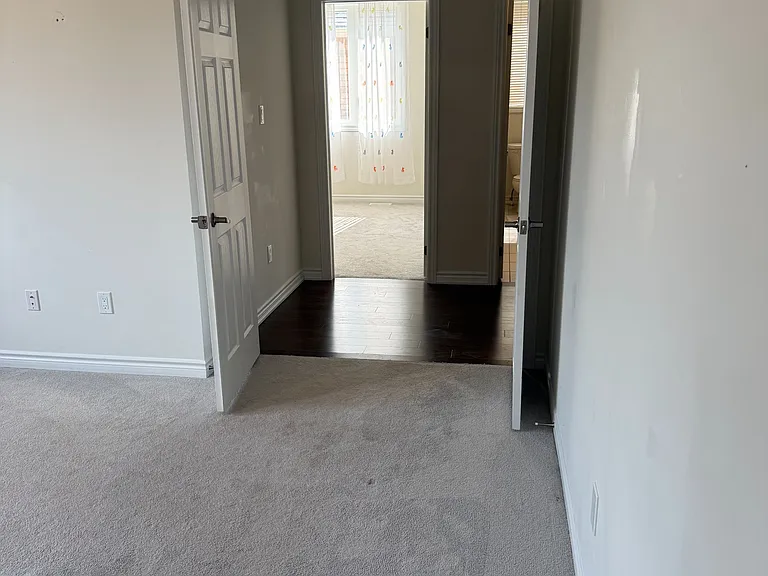 166 Auckland Dr — Photo 35