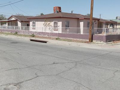 1220 Hall Ave, Las Cruces, NM, 88005