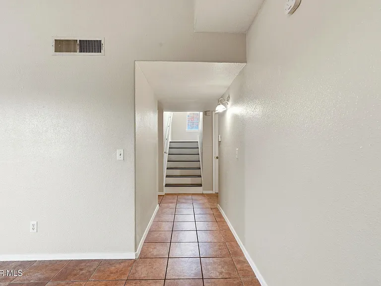 7536 Le Conte Dr — Photo 12