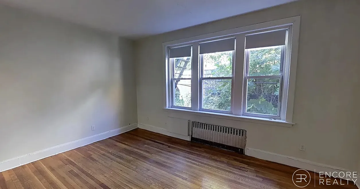 2 bed, 999 sqft, $2,975 — Photo 3