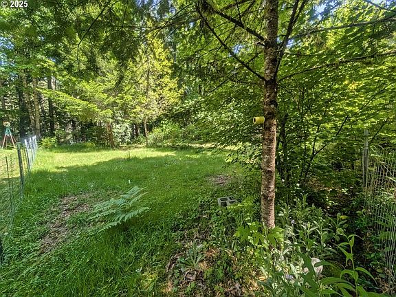 3rd image of 24001 E Mirkwood Ln