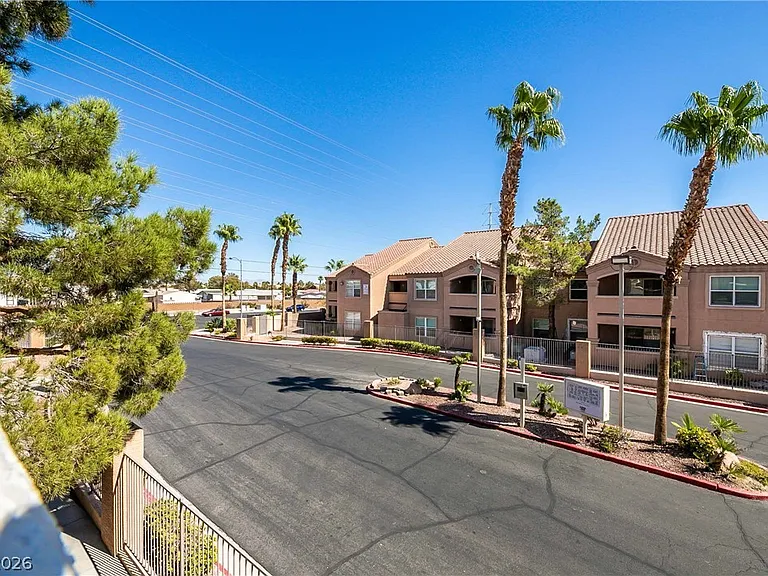 8101 W Flamingo Rd #2006 — Photo 36