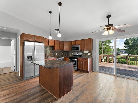 5th image of 6040 W 175th Ave
